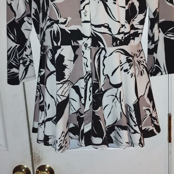 New Direction black tan white button down blouse Sz M NWOT - Picture 2 of 4